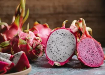 Manfaat Konsumsi Buah Naga Secara Rutin