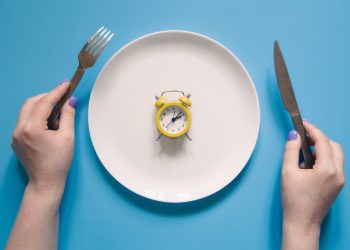 Jadwal Buka Puasa dan Imsak Ramadhan 1446/2025 Wilayah Kendari dan Sekitarnya