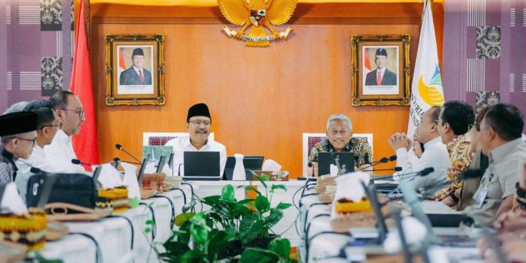 Keunggulan yang Didapat oleh Guru Sekolah Rakyat