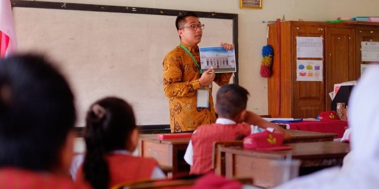 Lowongan Guru Sekolah Rakyat Kemensos 2025 Dibuka: 1.554 Formasi Khusus Lulusan PPG