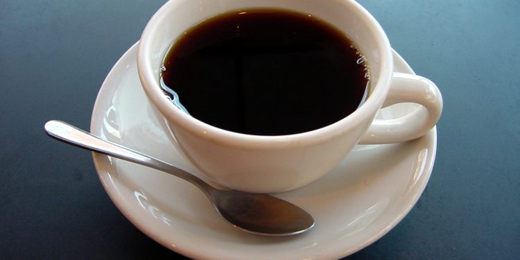 Waspadai Bahaya Minum Kopi Berlebihan bagi Kesehatan