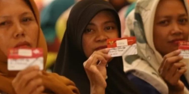 Update Nominal PKH Tahap II 2025: Ibu Hamil & Balita Dapat Rp750 Ribu, Cek Penerima dan Jadwal Cair Juni–Desember